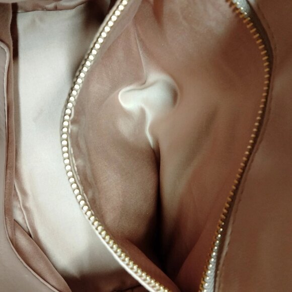 Authentic Miu Miu Matelasse Pink Leather Hand Bag mon780-111025 - Picture 14 of 16